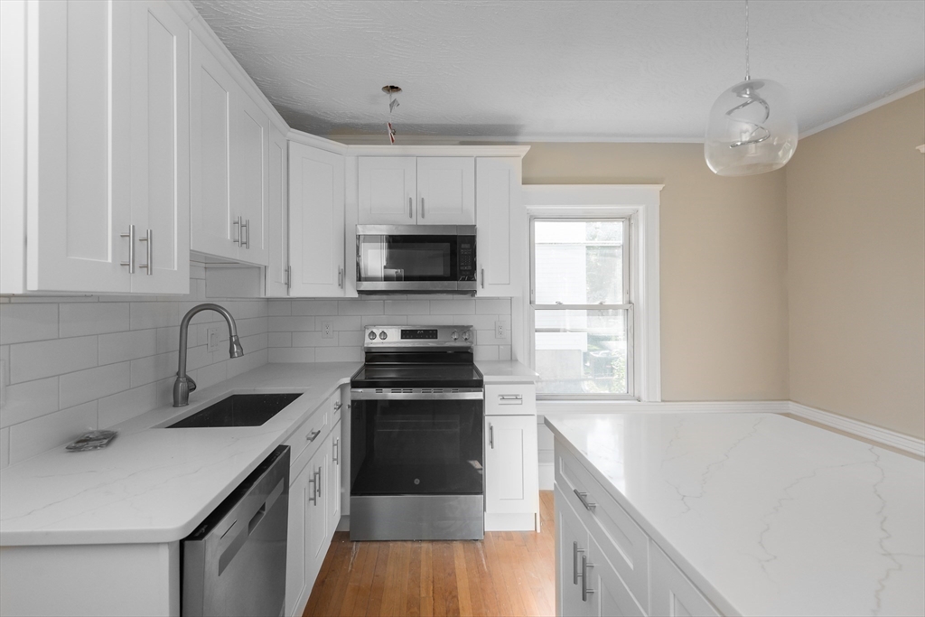112 Brush Hill Rd