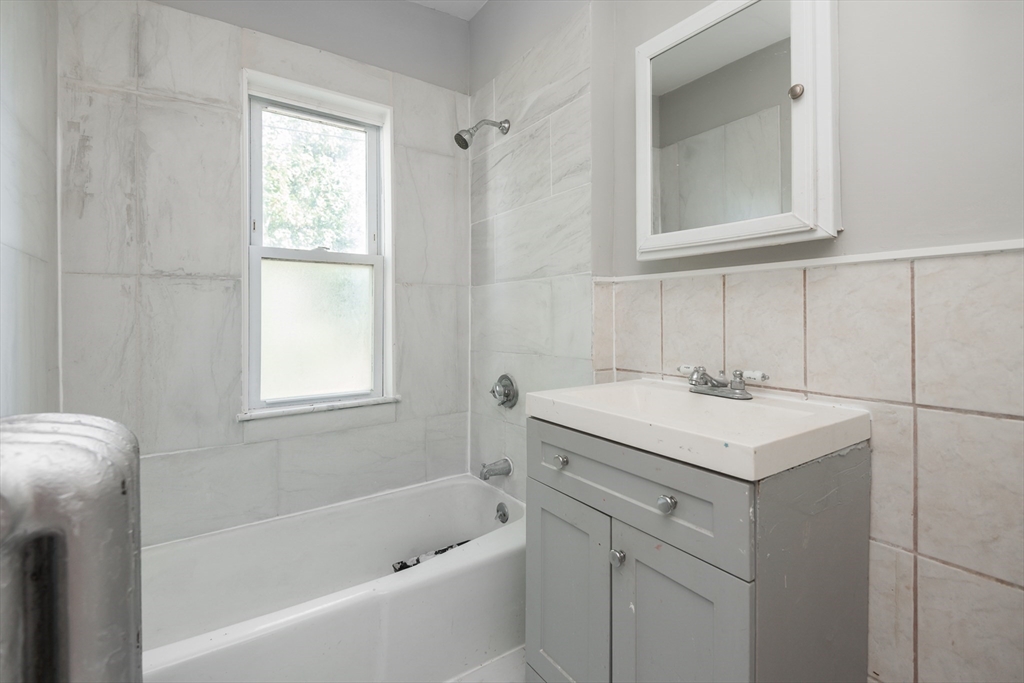 112 Brush Hill Rd