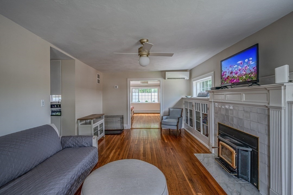 10 Richards Rd