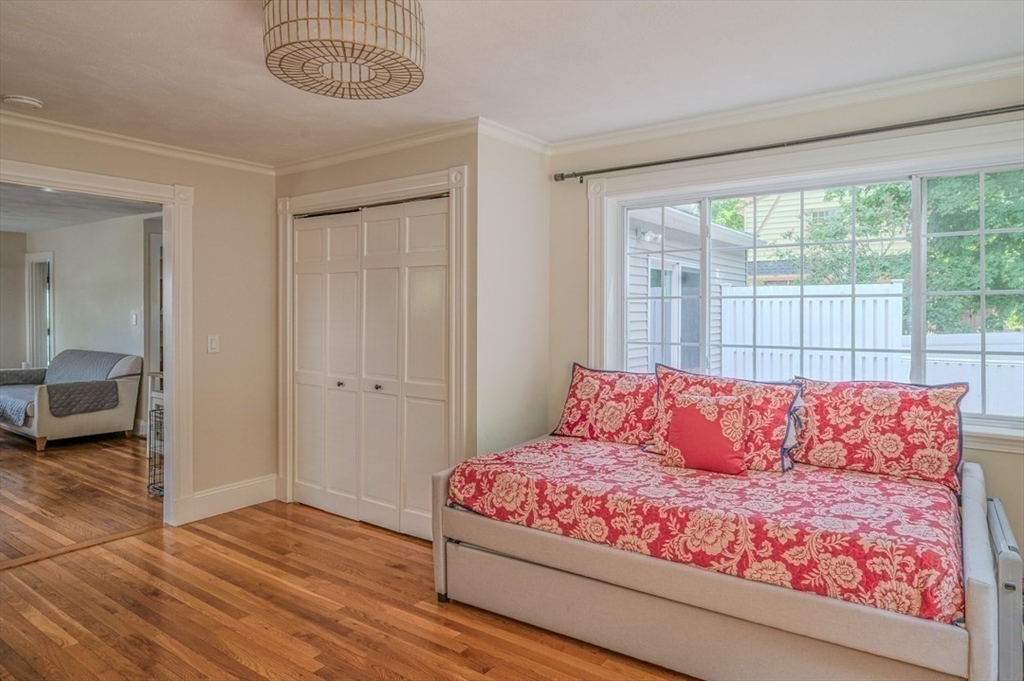 10 Richards Rd