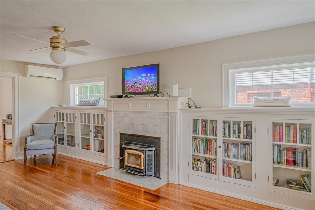 10 Richards Rd