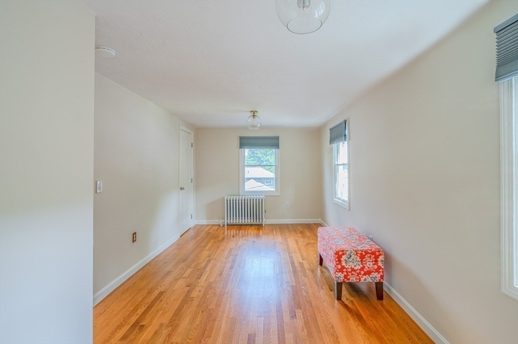 10 Richards Rd