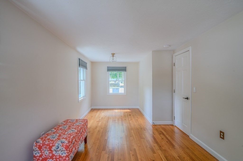 10 Richards Rd