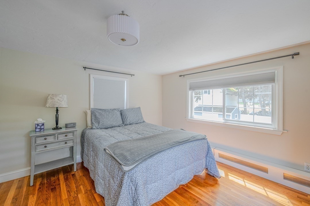 10 Richards Rd
