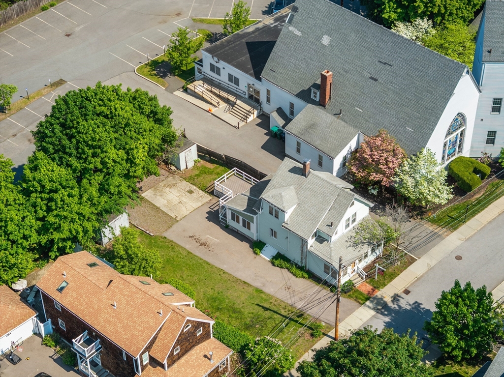 25 Curve St