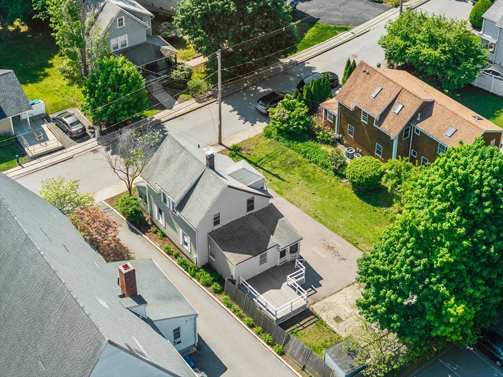 25 Curve St