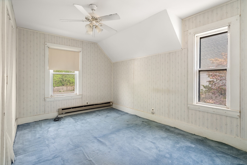 25 Curve St