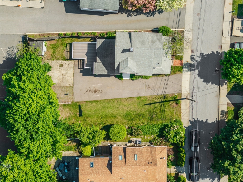 25 Curve St