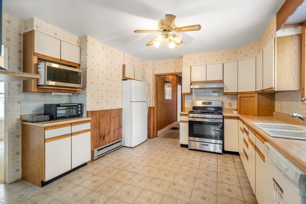 25 Curve St