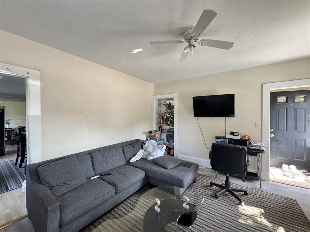 740-742 Main St