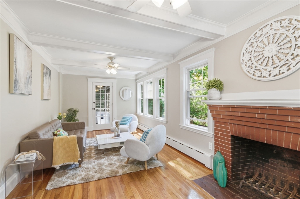 111 Greenleaf St