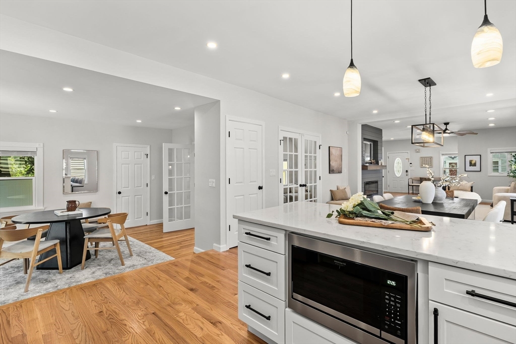 156 Locust St