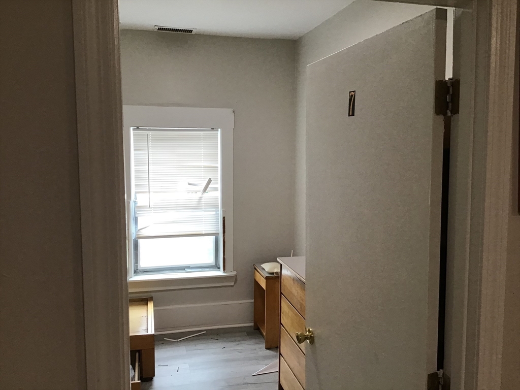 48 Sea St
