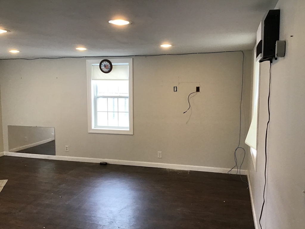 52 Sea St