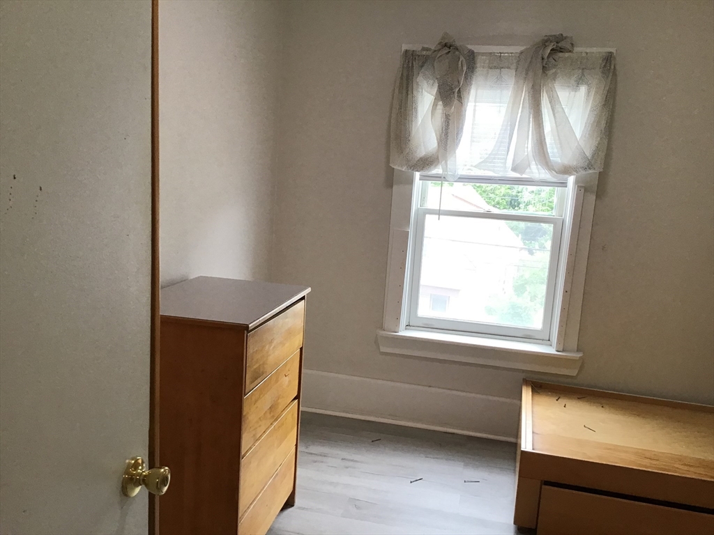 48 Sea St