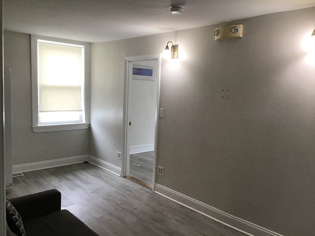 48 Sea St