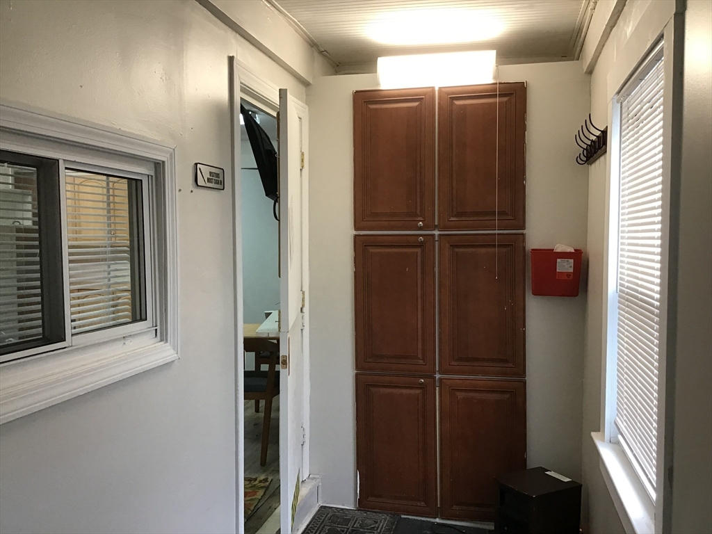 48 Sea St