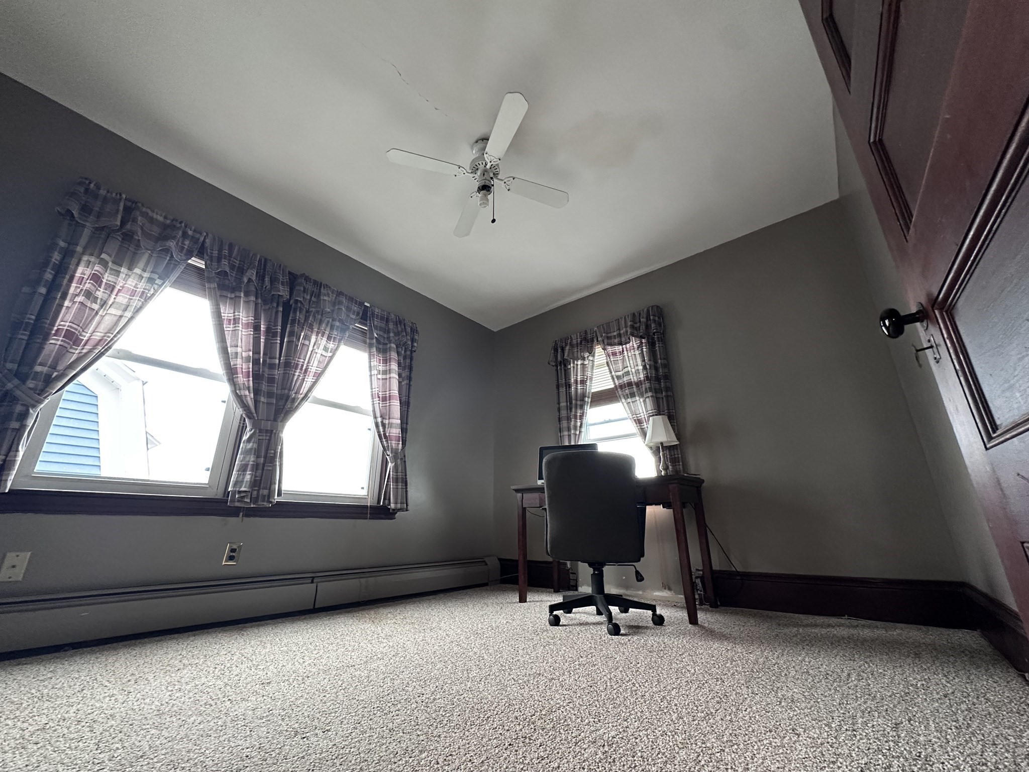 24 Rawson Rd