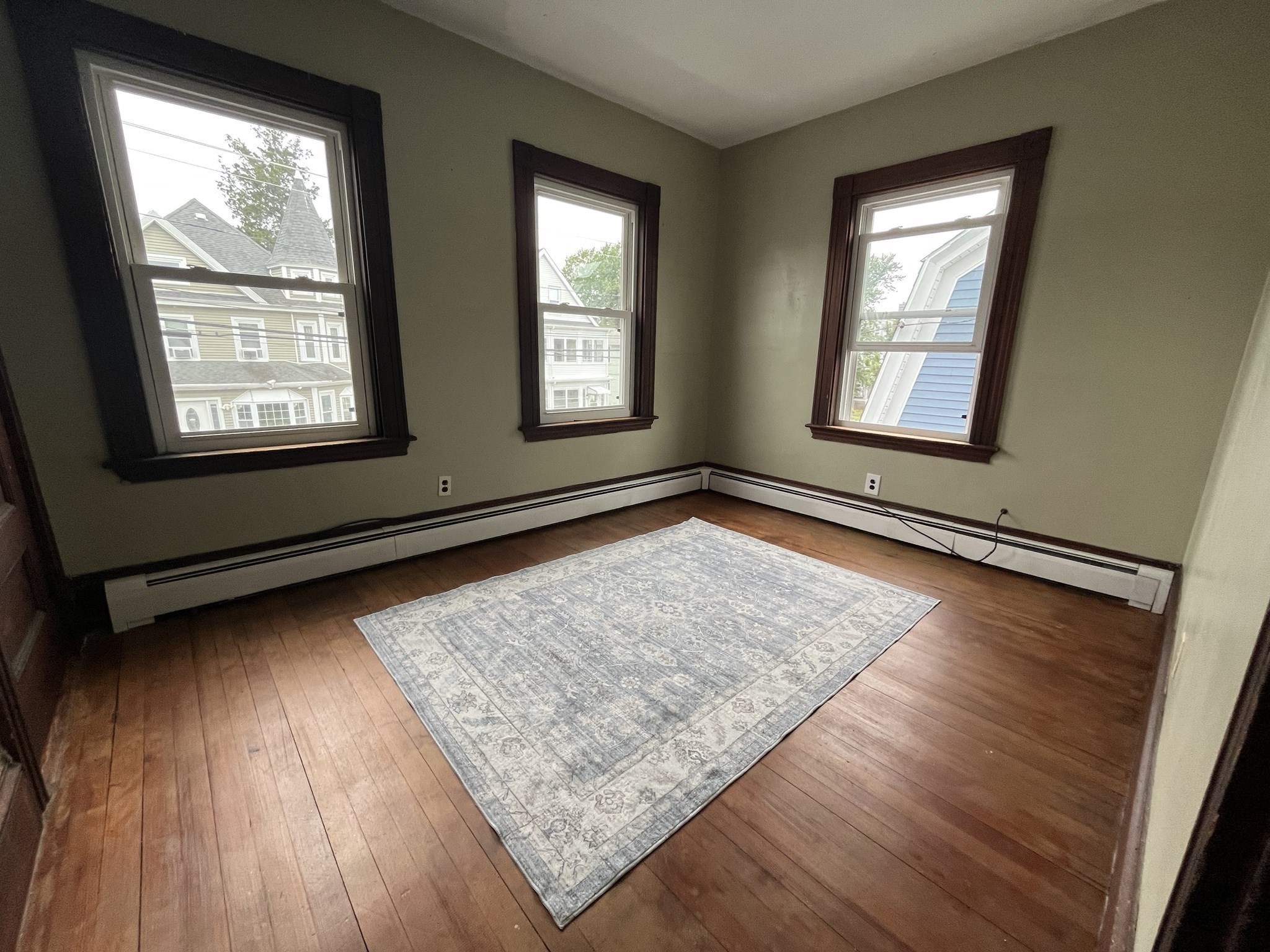 24 Rawson Rd