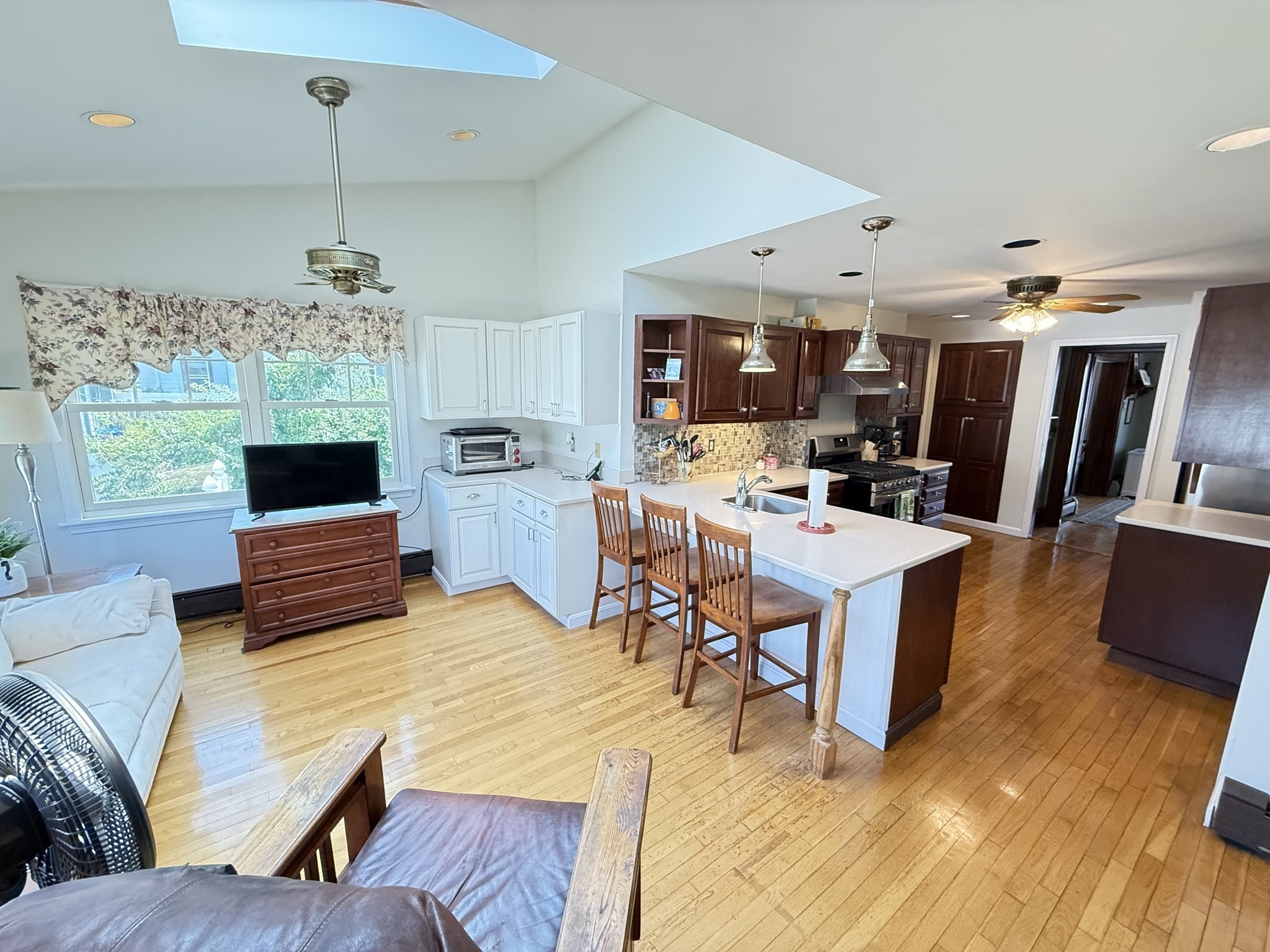 24 Rawson Rd