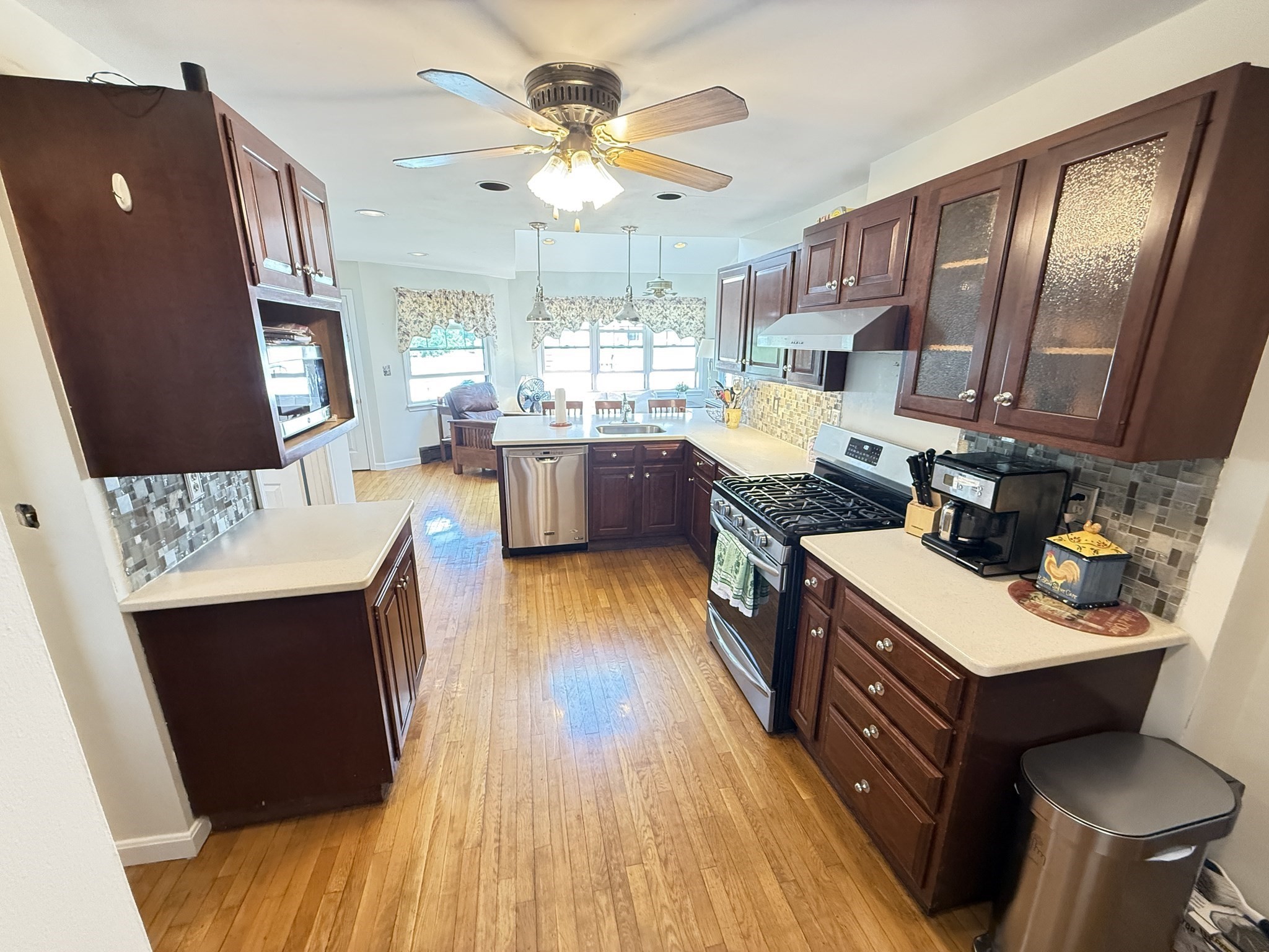 24 Rawson Rd