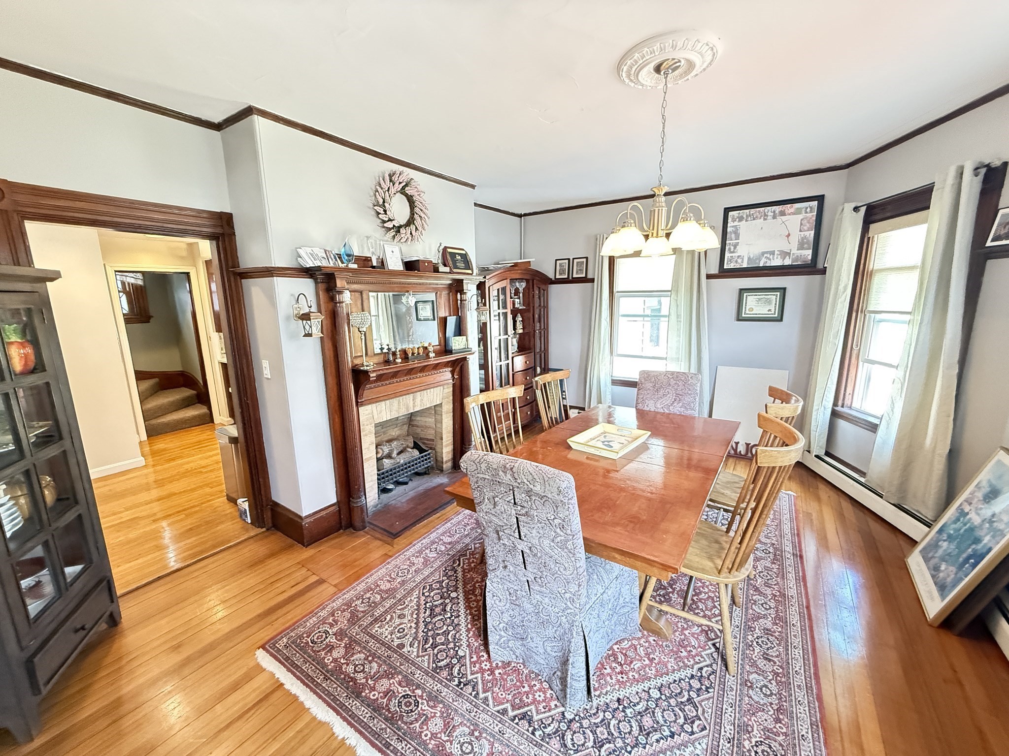 24 Rawson Rd