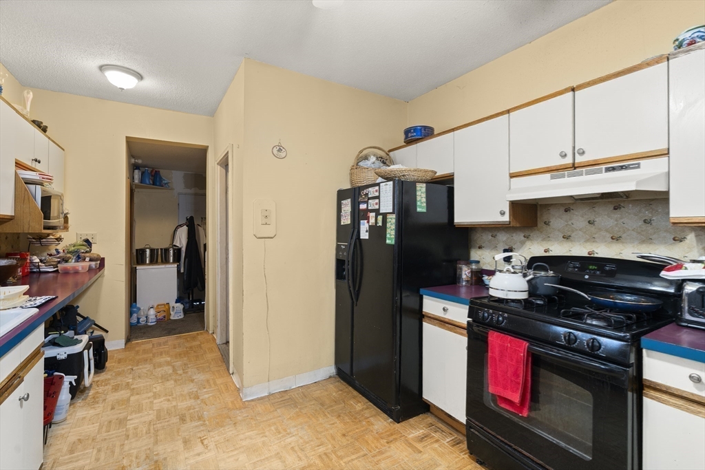 87 Hamilton St
