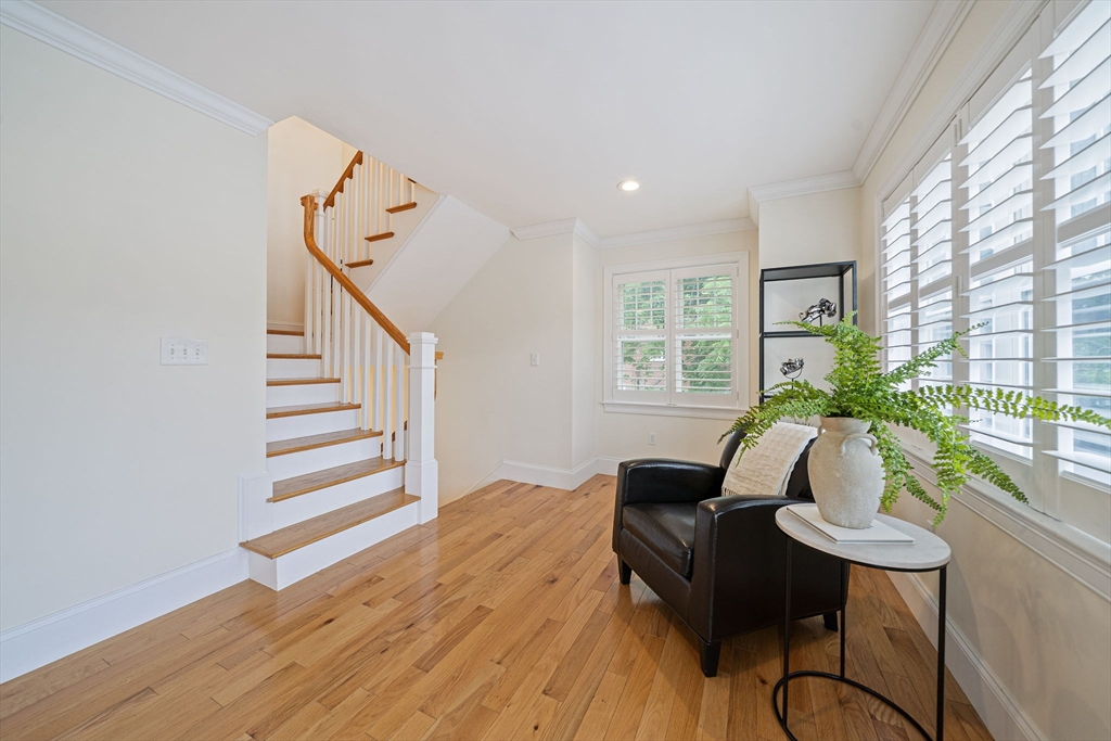 205 Elm St # 9