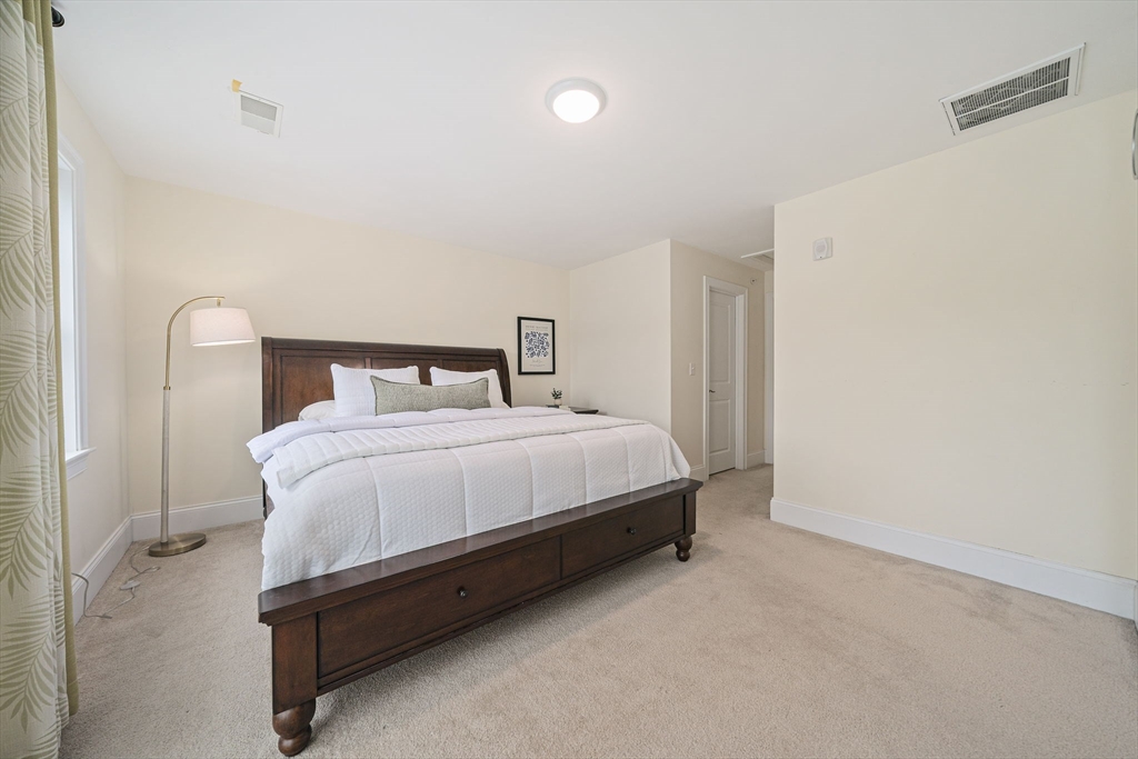 205 Elm St # 9