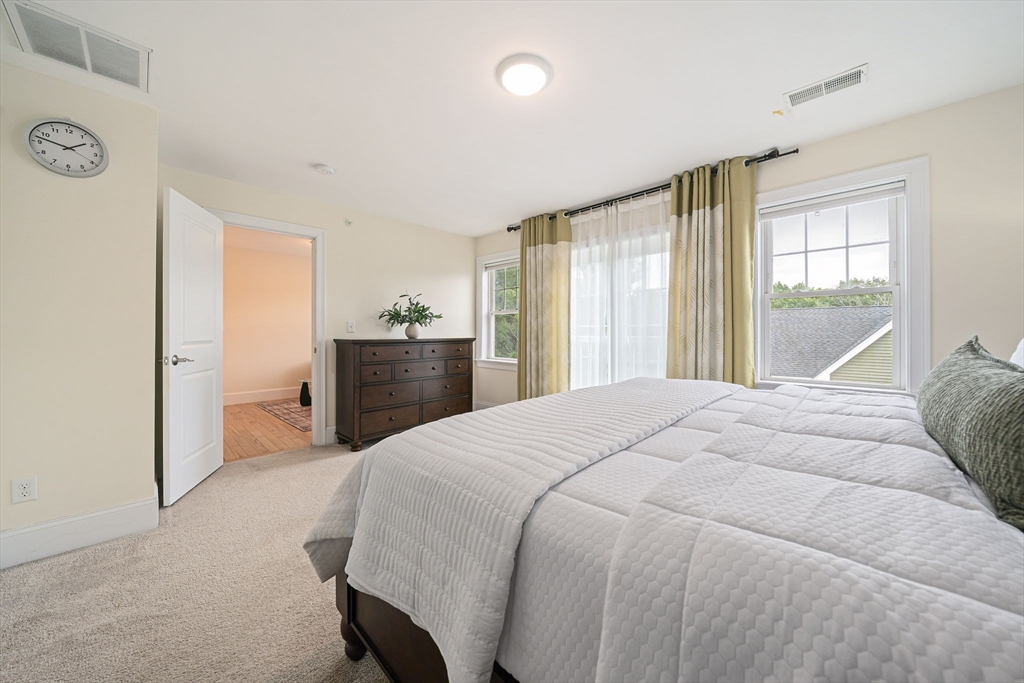 205 Elm St # 9
