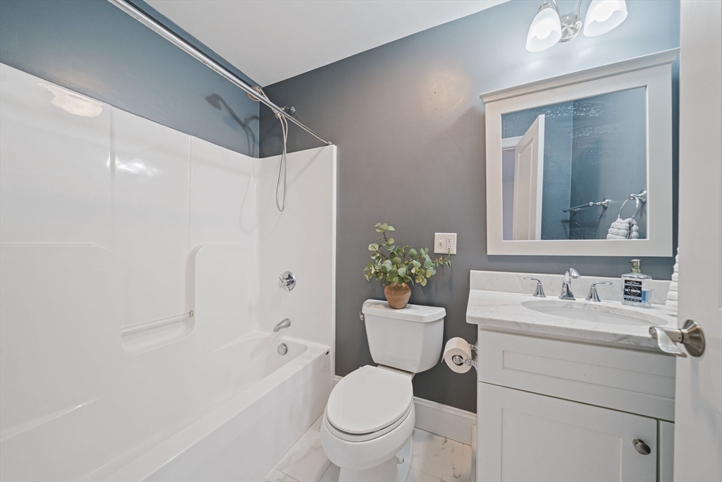 205 Elm St # 9