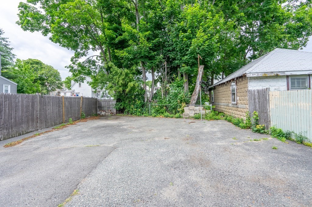 35 Water St