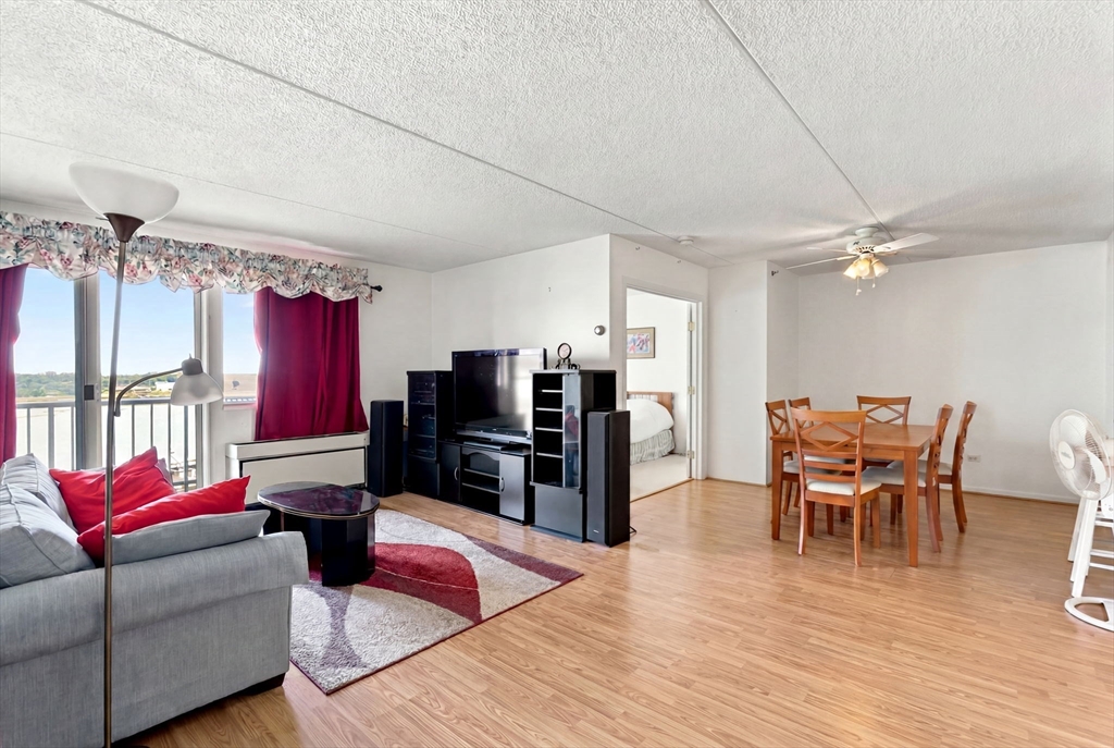 100 Cove Way # 902