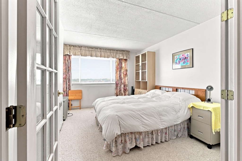 100 Cove Way # 902