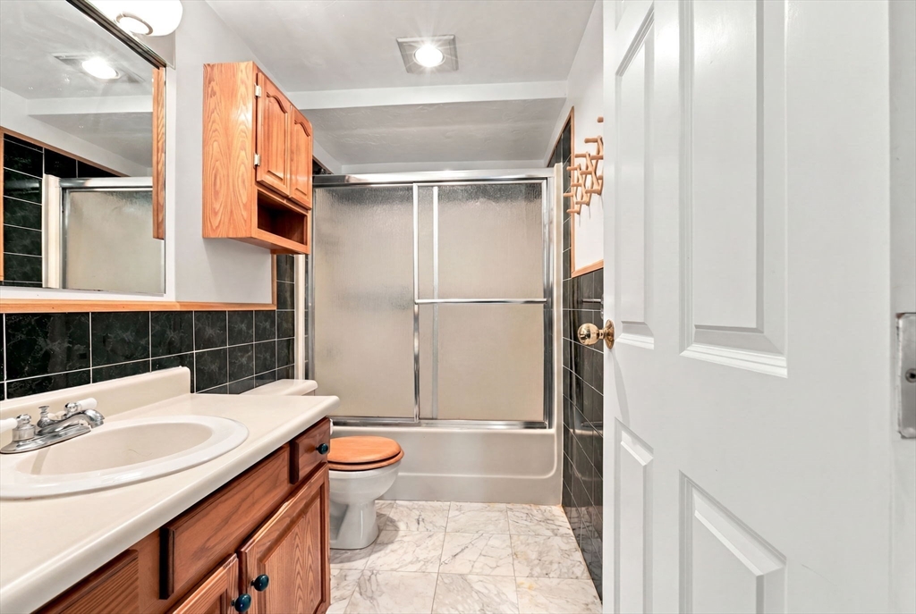 100 Cove Way # 902