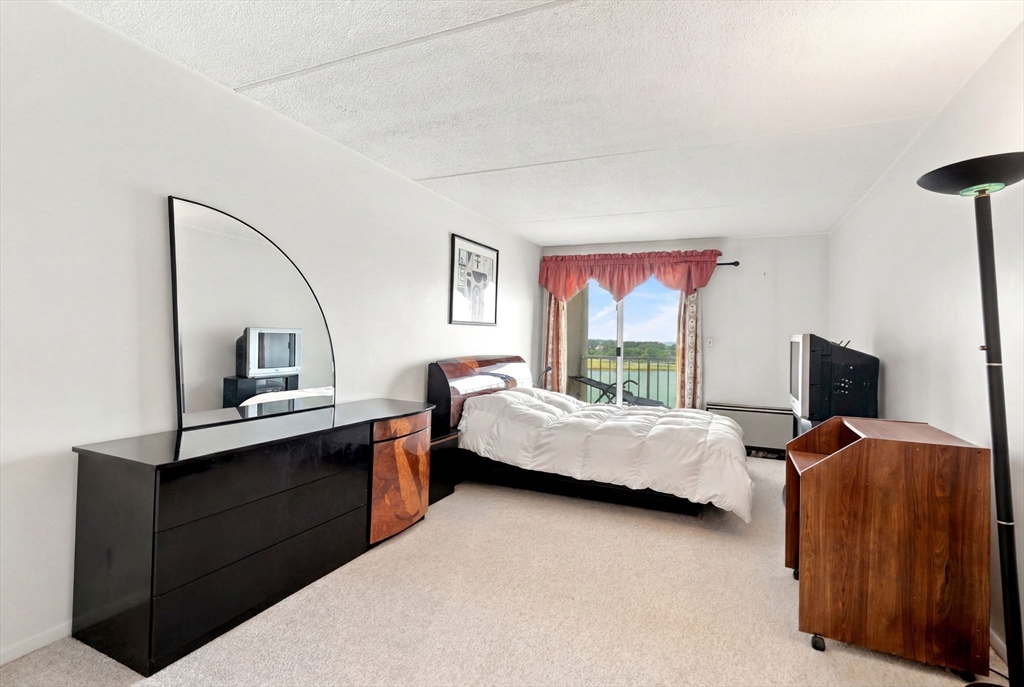 100 Cove Way # 902