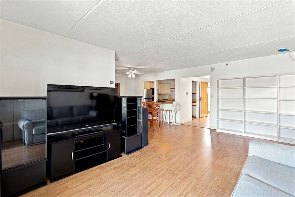 100 Cove Way # 902