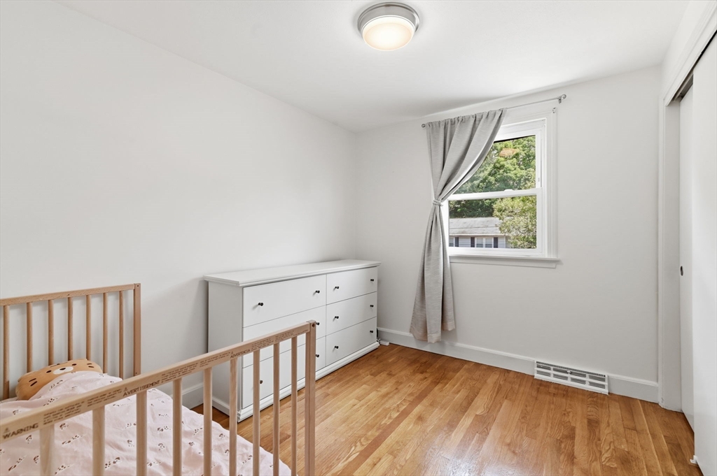 8 Casey St