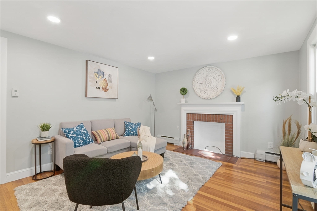 72 French St