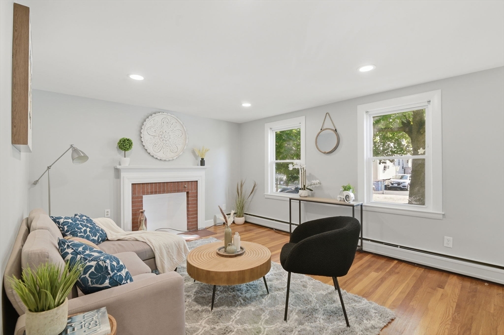 72 French St