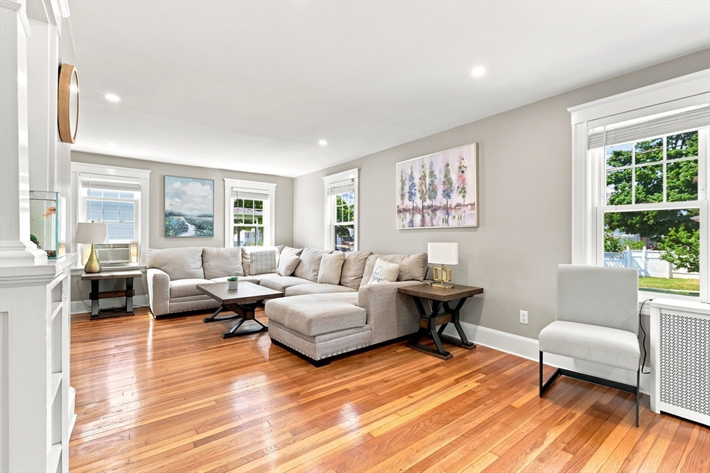 40 Lurton St
