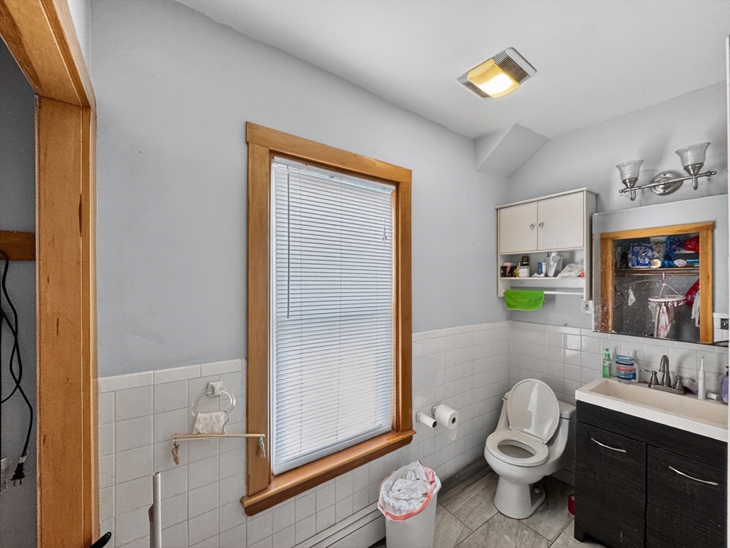 383 Highland Ave