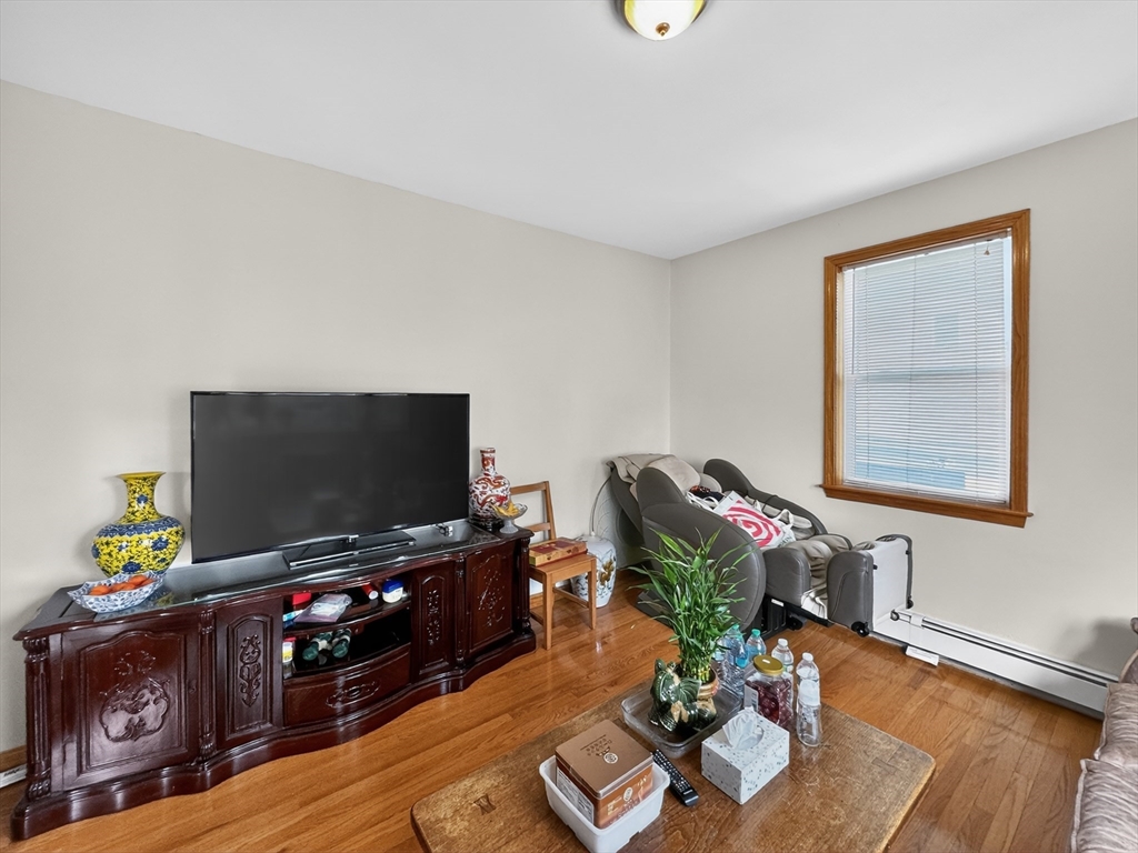 383 Highland Ave