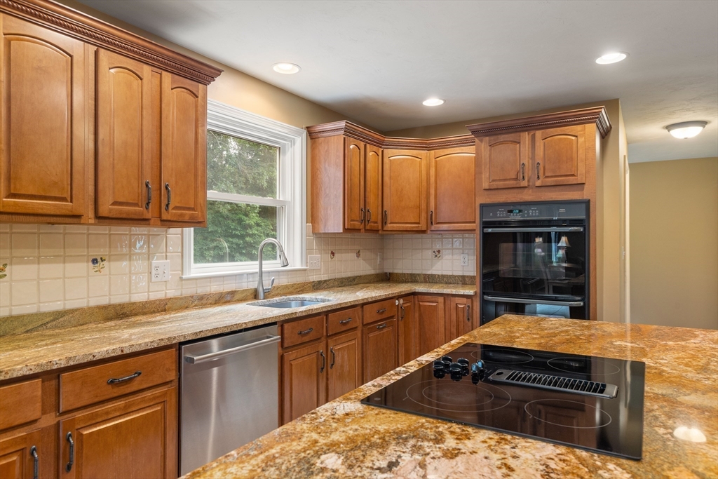 80 Northridge Dr