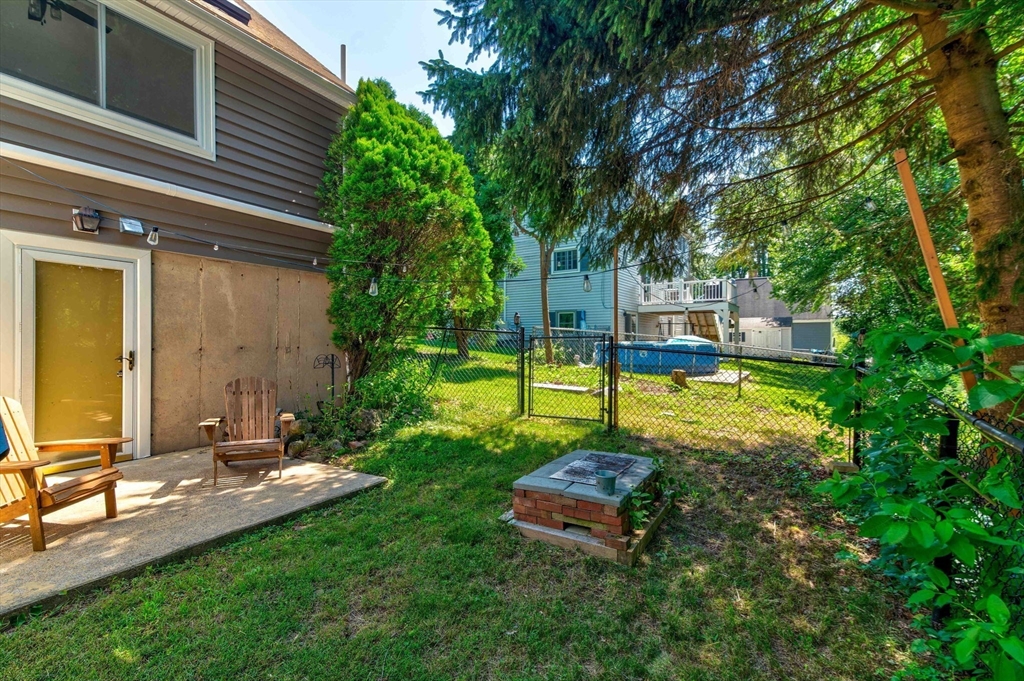 7 Oxyoke Dr
