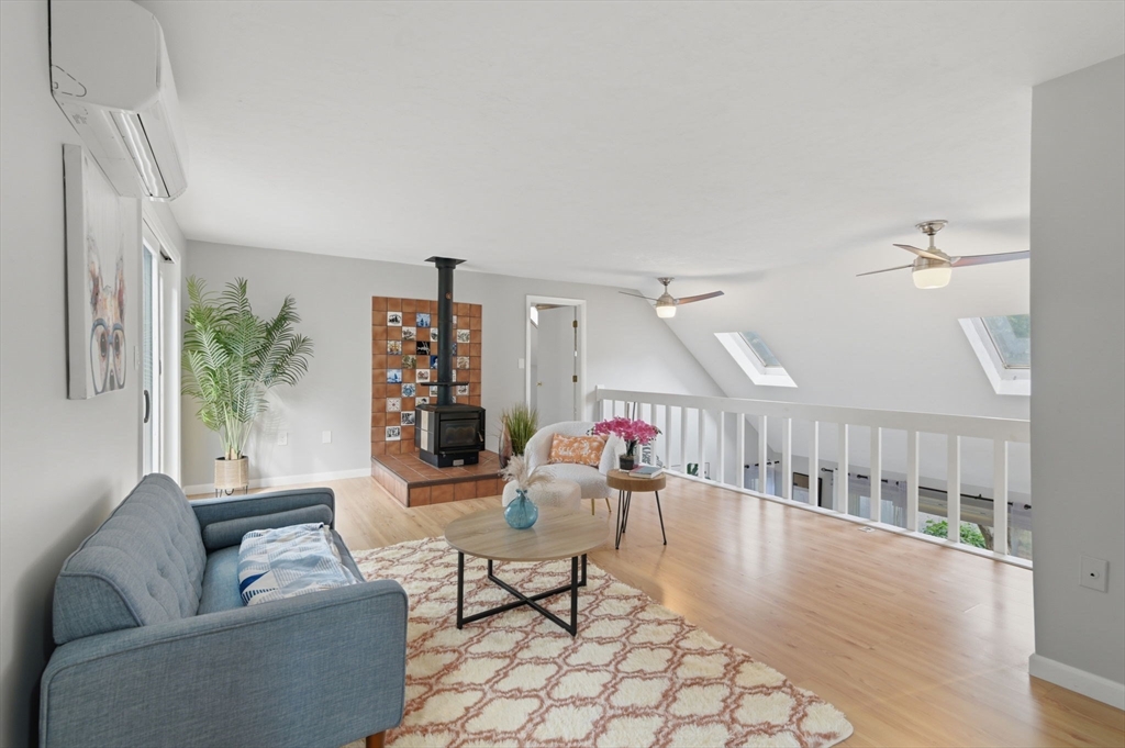 7 Oxyoke Dr