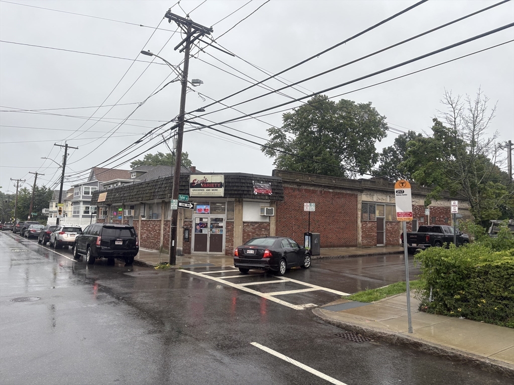 125-133 Billings Rd