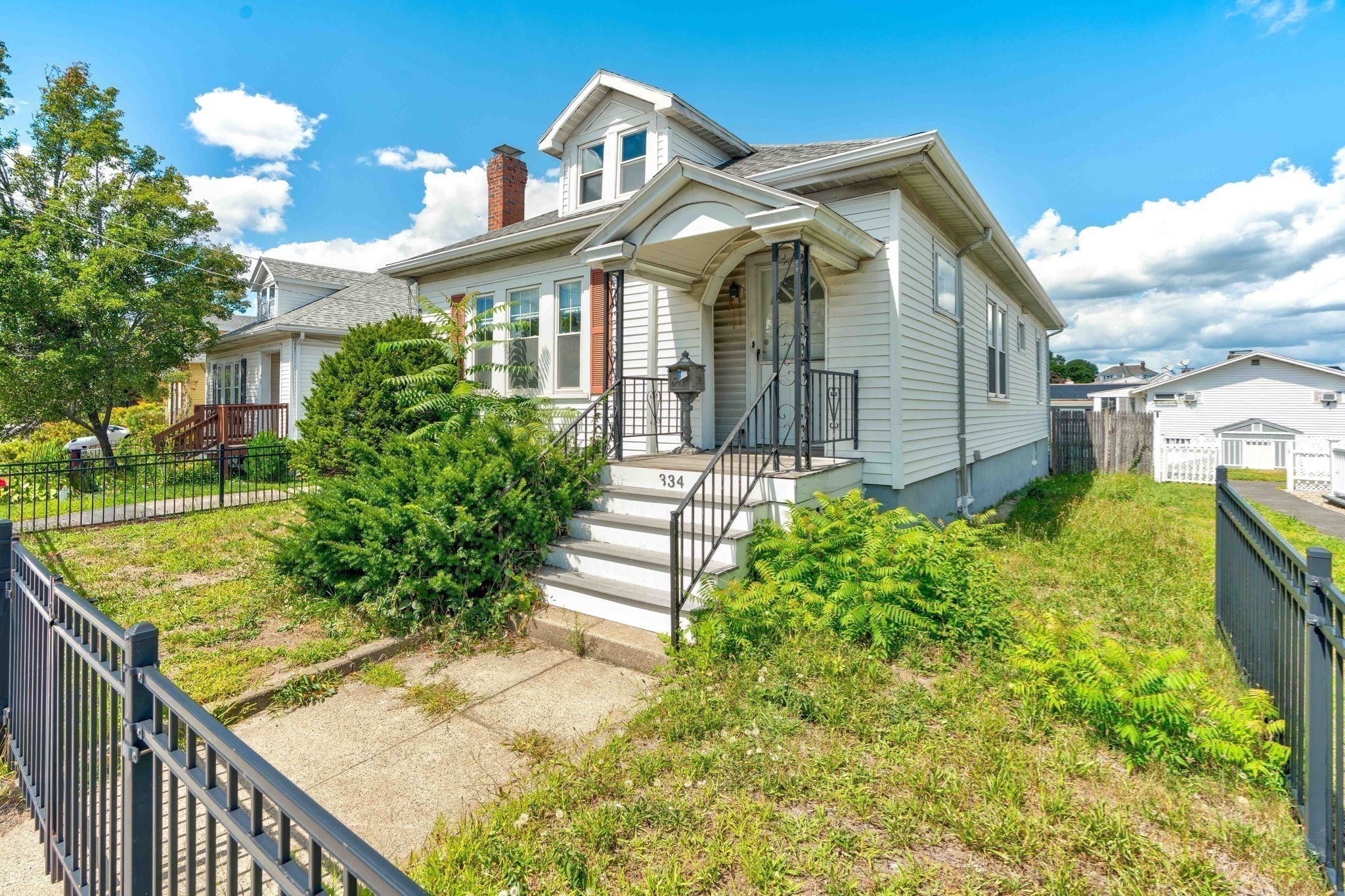 334 Sea St