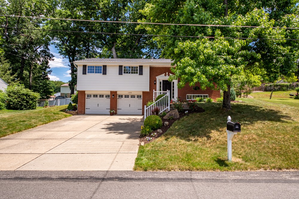 1433 Balsam Drive