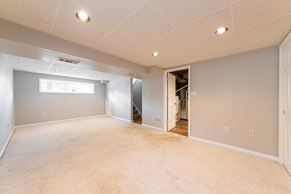 1433 Balsam Drive